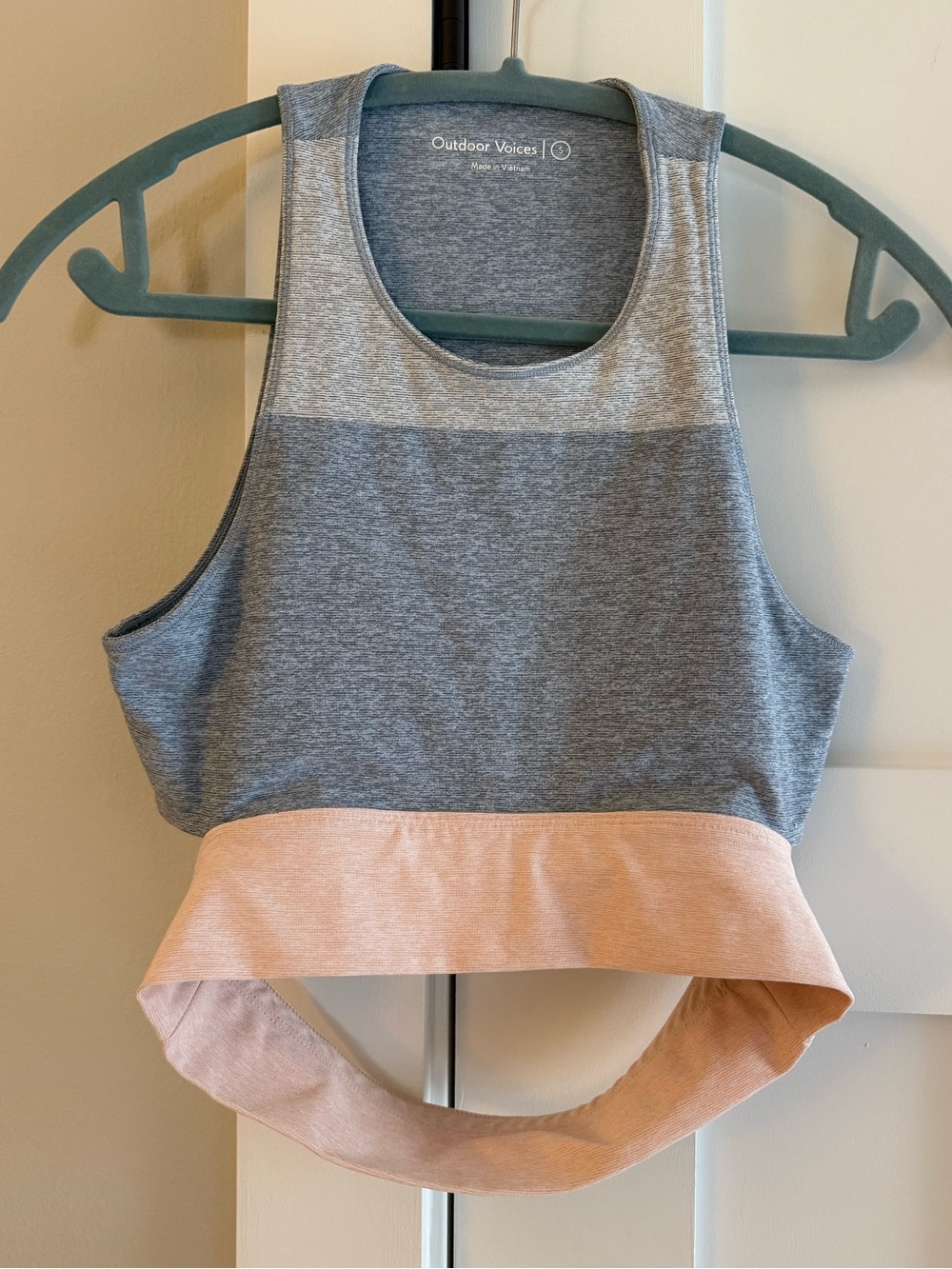 Outdoor Voices Tri-Tone Slashback Tank Workout Yoga Top Blue/Gray/Peach S NWOT